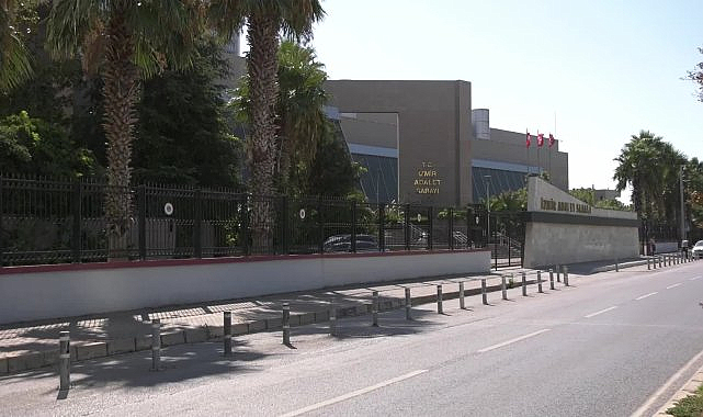 İzmir'de 2 kişinin elektrik akımına kapılarak ölümüne ilişkin davaya yeni dosya eklendi, duruşma 30 Eylül'e ertelendi