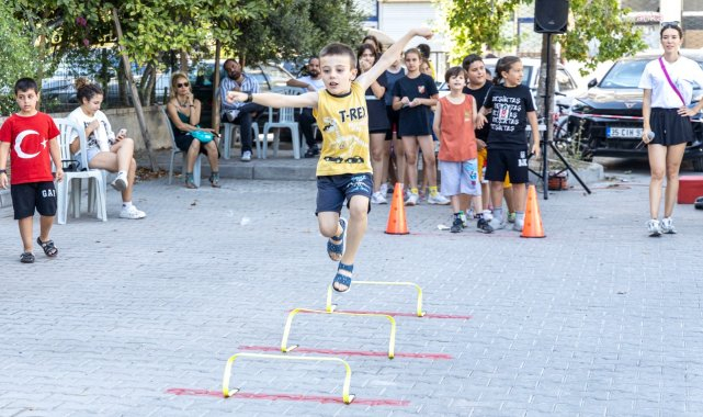 Karşıyaka'da "Sokak Senin Mahalle Olimpiyatları" başladı