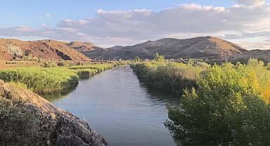 Kırıkkale'de Kızılırmak'a atlayan Suriyeli genç kayboldu