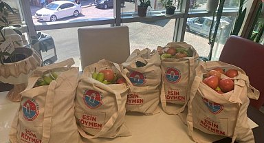 Maltepe Belediyesi Çocuk Tarım Parkı'ndan toplanan sebzeler ihtiyaç sahiplerine dağıtıldı 