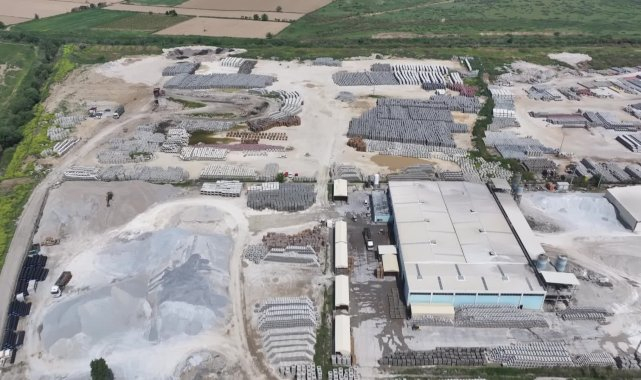 Manisa Büyükşehir Belediyesi, bir yılda 1 milyon 280 bin metrekare kilit parke taşı üretti