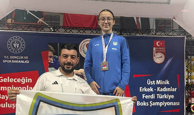 Merkezefendi Belediyesi'nin sporcusu Ceyda Kuru, Denizli'ye altın madalyayla döndü