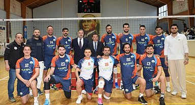 Osmangazi Belediyespor Voleybol Takımı 1. lige yükseldi