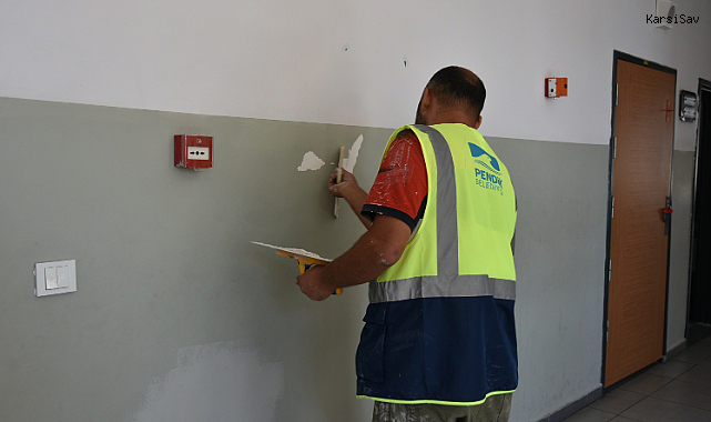 Pendik'te Kamu Okullarında Tamirat ve Tadilat Çalışmaları Başladı
