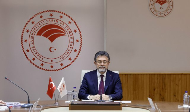 Tarım ve Orman Bakanı Yumaklı: "Üç ildeki orman yangınları kontrol altına alındı"