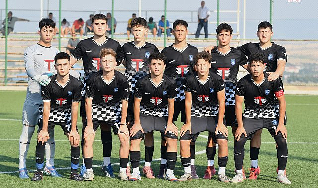 Yunusemre Belediyespor U17 Futbol Takımı, dörtlü finallerde