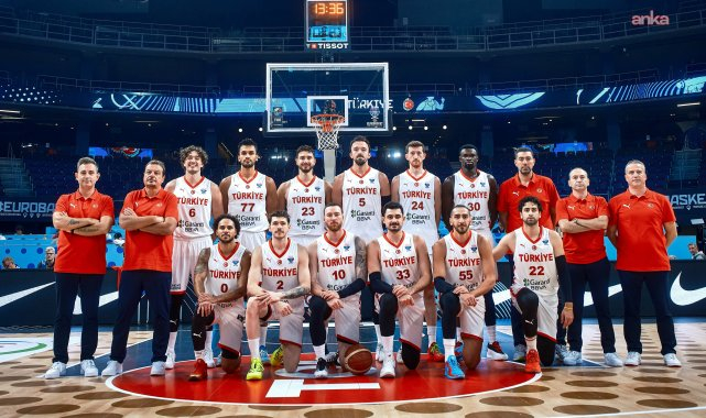 12 Dev Adam, Portekiz'i 95-54 mağlup ederek EuroBasket 2025'te son 16'yı garantiledi