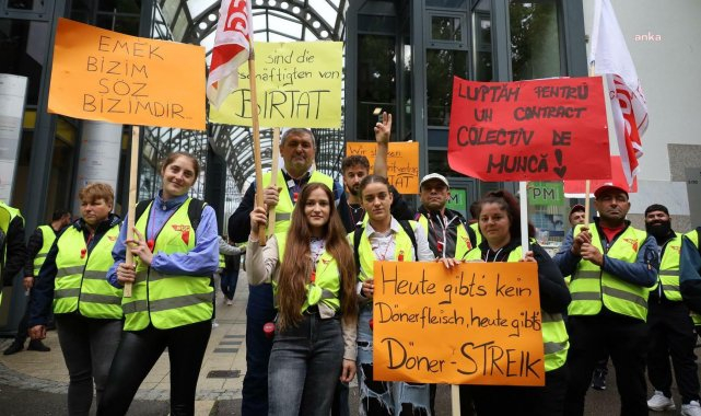 Almanya'da BİRTAT Döner işçileri grevde