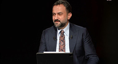 Ankara Kent Konseyi Başkanı Yılmaz, Zafer Bayramı'nı Atatürk'ün yapay zeka ile yeniden canlandırılan konuşmasıyla kutladı