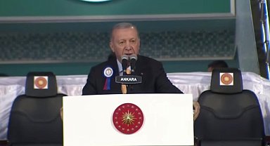 Cumhurbaşkanı Erdoğan: Sokak çeteleriyle, suç örgütleriyle, zehir tacirleriyle mücadelemizi hukuk çerçevesinde kararlılıkla sürdüreceğiz