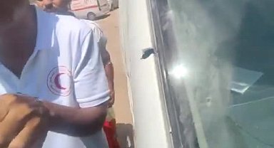 İsrail'in hastane saldırısında aralarında gazetecilerin de bulunduğu en az 20 kişi öldü