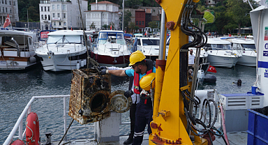 İstanbul'da denizden çamaşır makinası çıktı