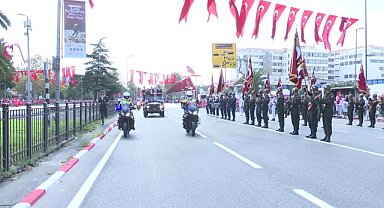 İstanbul Valiliği, 30 Ağustos Zafer Bayramı'nda kapatılacak yolları ve alternatif güzergahları duyurdu