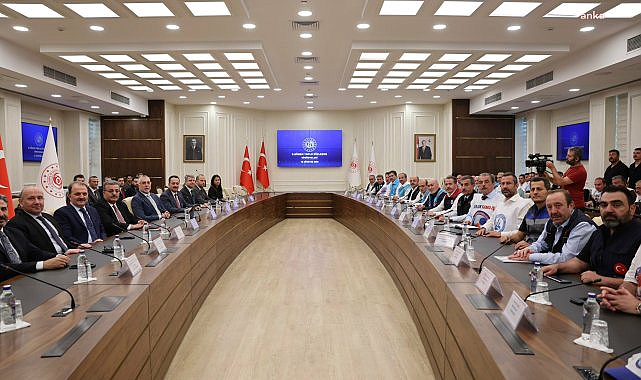 Kamu İşveren Heyeti son teklifini sundu: 2026 yılı için; ilk altı ay yüzde 11 ikinci altı ay yüzde 7, 2027 yılı için; ilk altı ay yüzde 4