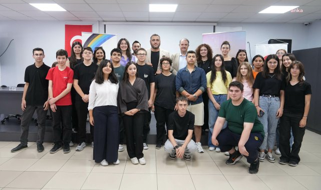 Keçiören'de gençler, yapay zeka ile geleceğe hazırlanıyor