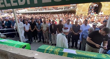 Samsun'da denizde boğulan 2 genç Yozgat'ta toprağa verildi