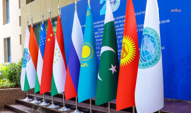 ŞİÖ Zirvesi Tianjin'de başlıyor: Çin Devlet Başkanı Xi Jinping, yaklaşık 20 devlet başkanını ağırlayacak