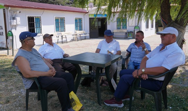 Tepebaşı sakinleri, Deneyimli Kafe'lerde keyifli zaman geçiriyor