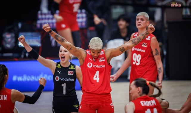 ABD'yi 3-1 mağlup eden Filenin Sultanları, Dünya Şampiyonası'nda yarı finalde yükseldi
