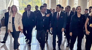 CHP İstanbul İl Başkanı Özgür Çelik ve 25 CHP'linin yargılandığı duruşma ertelendi