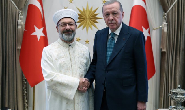 Cumhurbaşkanı Erdoğan, eski Diyanet İşleri Başkanı Ali Erbaş'ı kabul etti