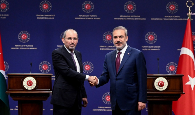 Dışişleri Bakanı Fidan, Ürdün Dışişleri Bakanı Safadi ile görüştü