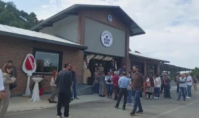 Fındıklı'da, "Volkan Konak Kitap Kafe" açıldı