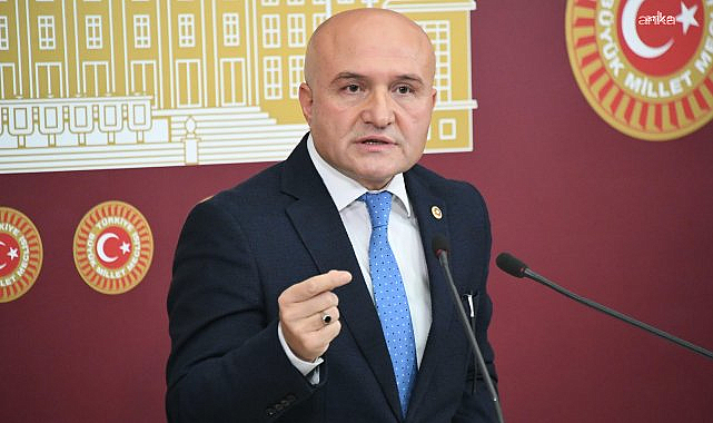 İYİ Parti'li Erhan Usta'dan OVP eleştirisi: "Büyüme yavaşlayacak, bütçe açığı azalmayacak"