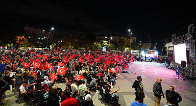 Kartal'da EuroBasket 2025 final maçı dev ekrandan takip edildi