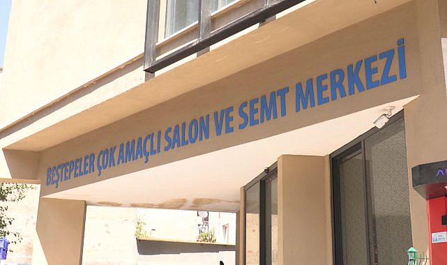 Konak'ta okur-yazar kadınların gurur günü