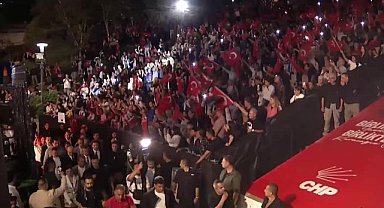 Özgür Özel: "Bütün demokratları, bütün CHP'lileri; İstanbul'daki baba ocağına, Atatürk'ün evine sahip çıkmaya davet ediyorum"