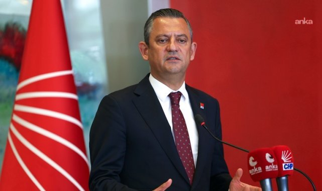 Özgür Özel: "Sakarya Zaferi'nin 104. yıl dönümünde başta Gazi Mustafa Kemal Atatürk olmak üzere tüm kahramanlarımızı saygı ve minnetle anıyorum"