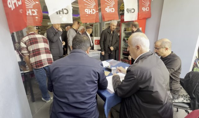 Selim Genç, yeniden CHP Yüksekova İlçe Başkanlığı'na seçildi