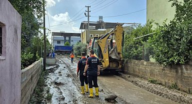 AFAD: Hatay'ın Payas ilçesindeki selden zarar gören 80 aileye toplam 3 milyon 894 bin 580 TL eşya zararı ödemesi yapıldı