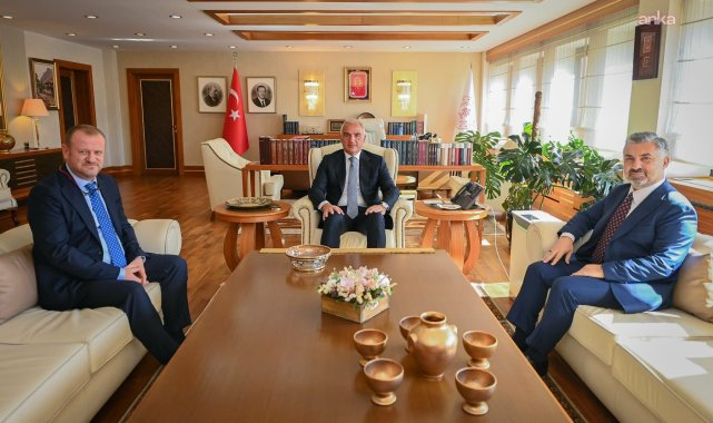 Bakan Mehmet Nuri Ersoy, RTÜK Başkanı Daniş ve Türk Telekom CEO'su Şahin'i kabul etti