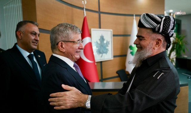 Davutoğlu, Kürdistan Adalet Topluluğu Partisi Genel Başkanı Bapir ile görüştü