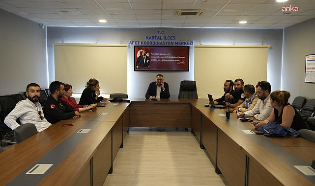 Deprem sonrası Kartal'da acil değerlendirme toplantısı