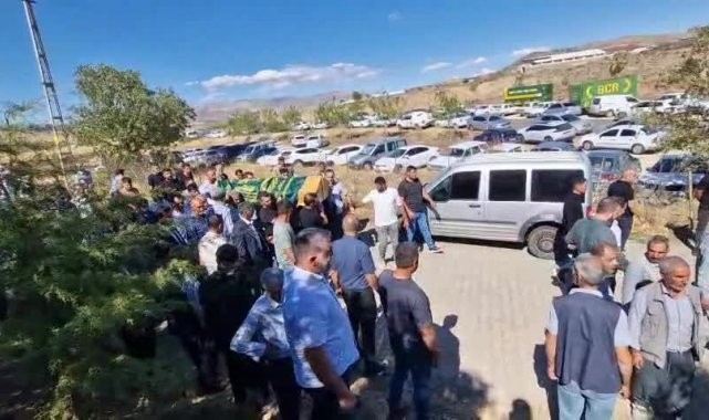 Diyarbakır'da karbonmonoksit gazından zehirlenen 4 kuzen yan yana toprağa verildi