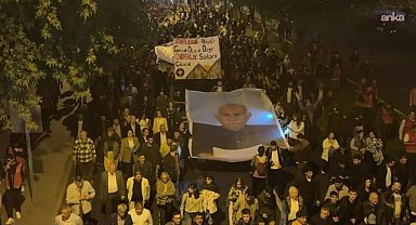 Diyarbakır'da Öcalan'a 'özgürlük' yürüyüşünde polise mukavemet suçundan 6 kişi tutuklandı