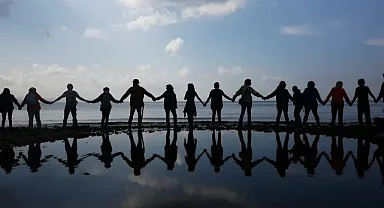 Dünyayı Değiştiren Kuruluşlar: Kar Amacı Gütmeyen Hareketler