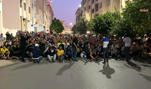 Fasta 2030 Dünya Kupası harcamaları "Futboldan önce sağlık" talep eden gençleri sokağa döktü