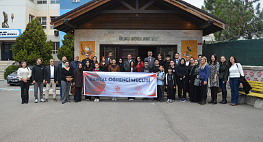 Kartal Öğrenci Meclisi İlk Toplantısını Gerçekleştirdi: Gençler Karar Süreçlerine Katılıyor
