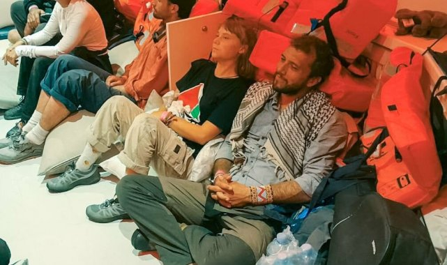 Küresel Sumud Filosu'nun yolculuğu İsrail'in saldırısıyla sona erdi, neredeyse filodaki tüm aktivistler gözaltına alındı