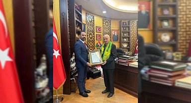 MDGrup Osmaniyespor'dan Devlet Bahçeli'ye onursal başkanlık