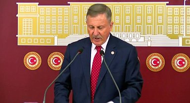 Selçuk Özdağ'dan Vakıflar Kanunu'nda değişiklik öngören teklife tepki: Bu düzenleme muhalif belediyelerin iş yapmasını engellemek için yapılıyor