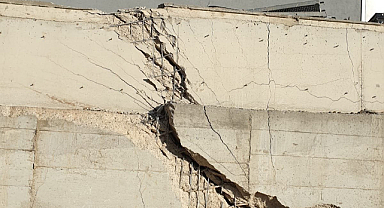 Toprağa gömülü bulunarak, kontrollü patlatılan top mermileri Erzurum 2. OSB yatırımcılarını mağdur etti 