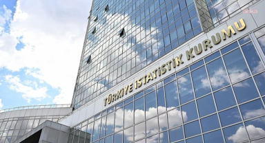 TÜİK: Turizm geliri geçen yılın üçüncü çeyreğine göre yüzde 3,9 artarak, 24 milyar 46 milyon 779 bin dolar oldu