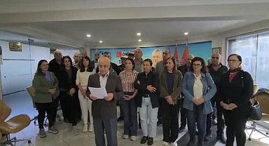Tunceli'de CHP yönetimi kendilerine parti binasına kilitledi