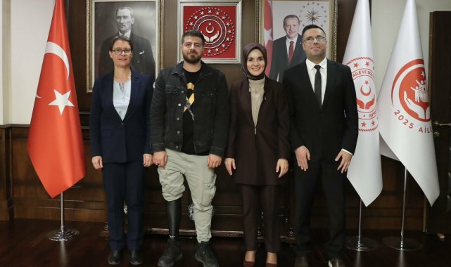 Aile ve Sosyal Hizmetler Bakanı Göktaş, Fransa Büyükelçisi Dumont ile görüştü