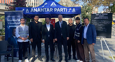 Birlik Ruhu Kartal'da Beyaz Sözlerle Buluştu: Atatürk'e Yazılan Notlar Duygulandırdı!